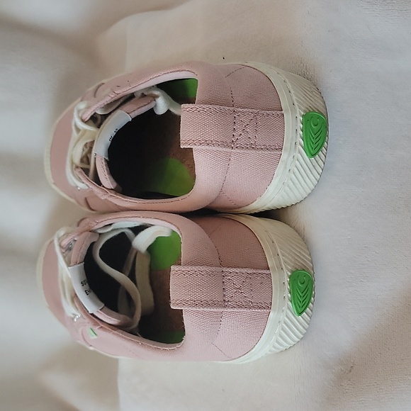 CARIUMA sneakers sz 10 womans excellent shape! Plush pink/mauve - Picture 4 of 11